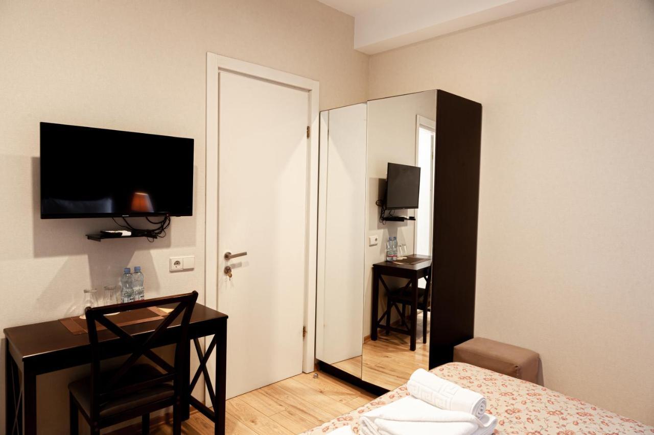 Hotel Winoterra ティビリシ エクステリア 写真